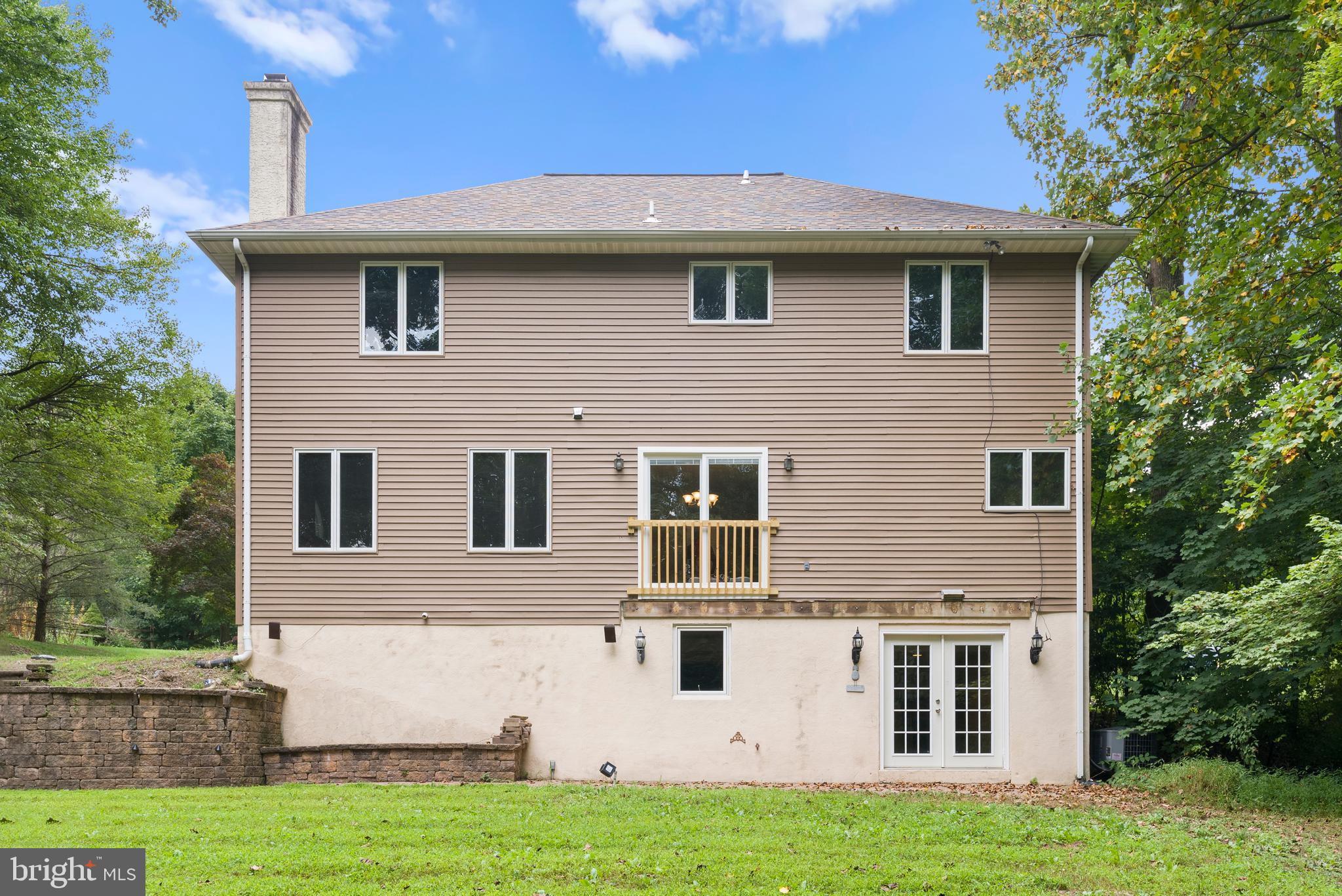 14 Grist Mill Ln