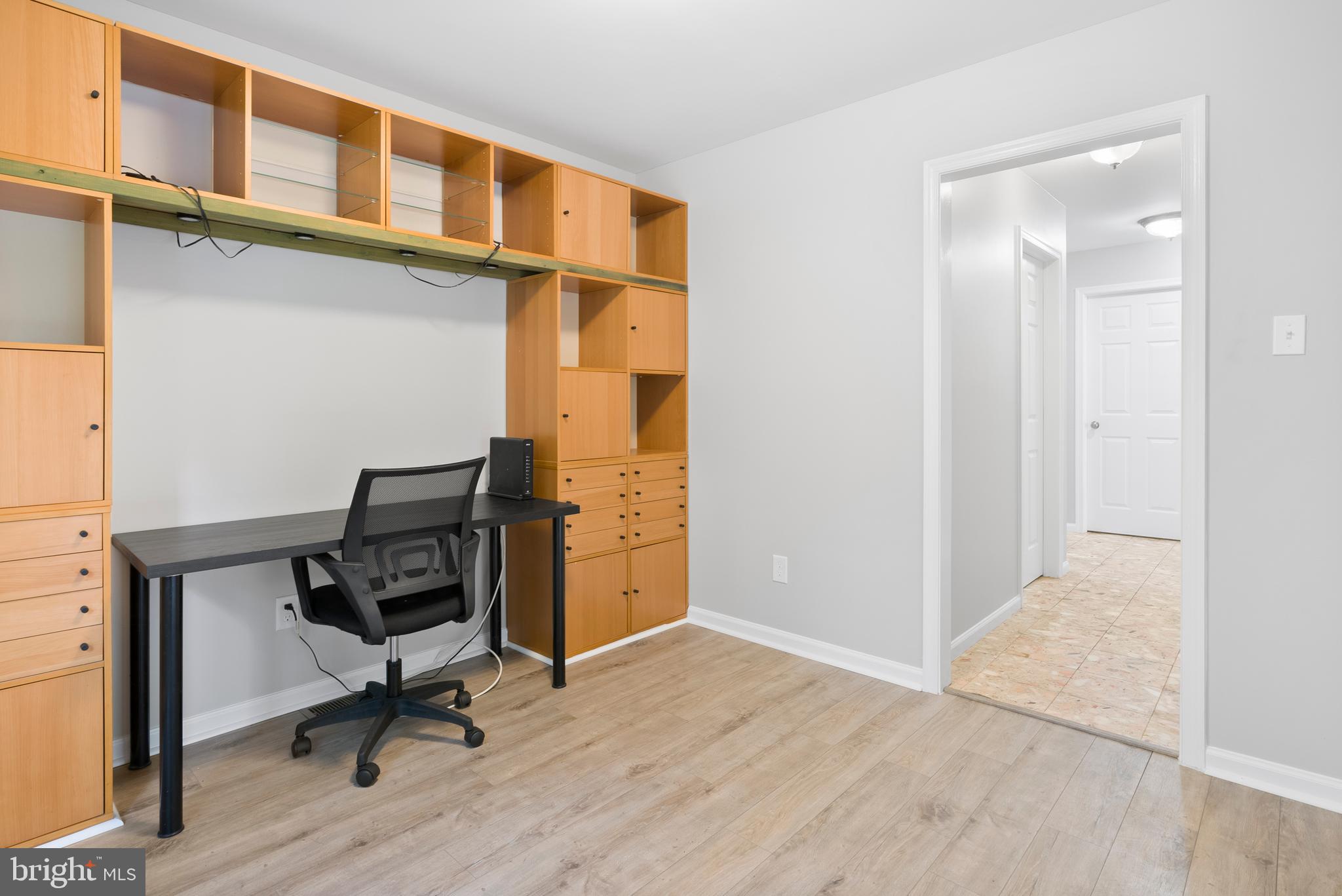 14 Grist Mill Ln