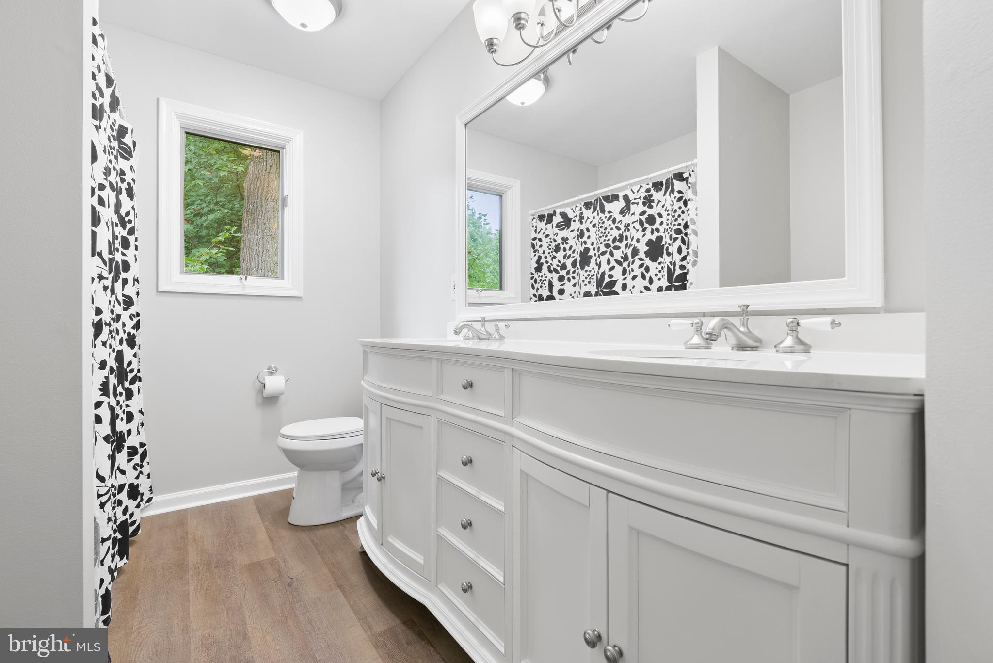 14 Grist Mill Ln