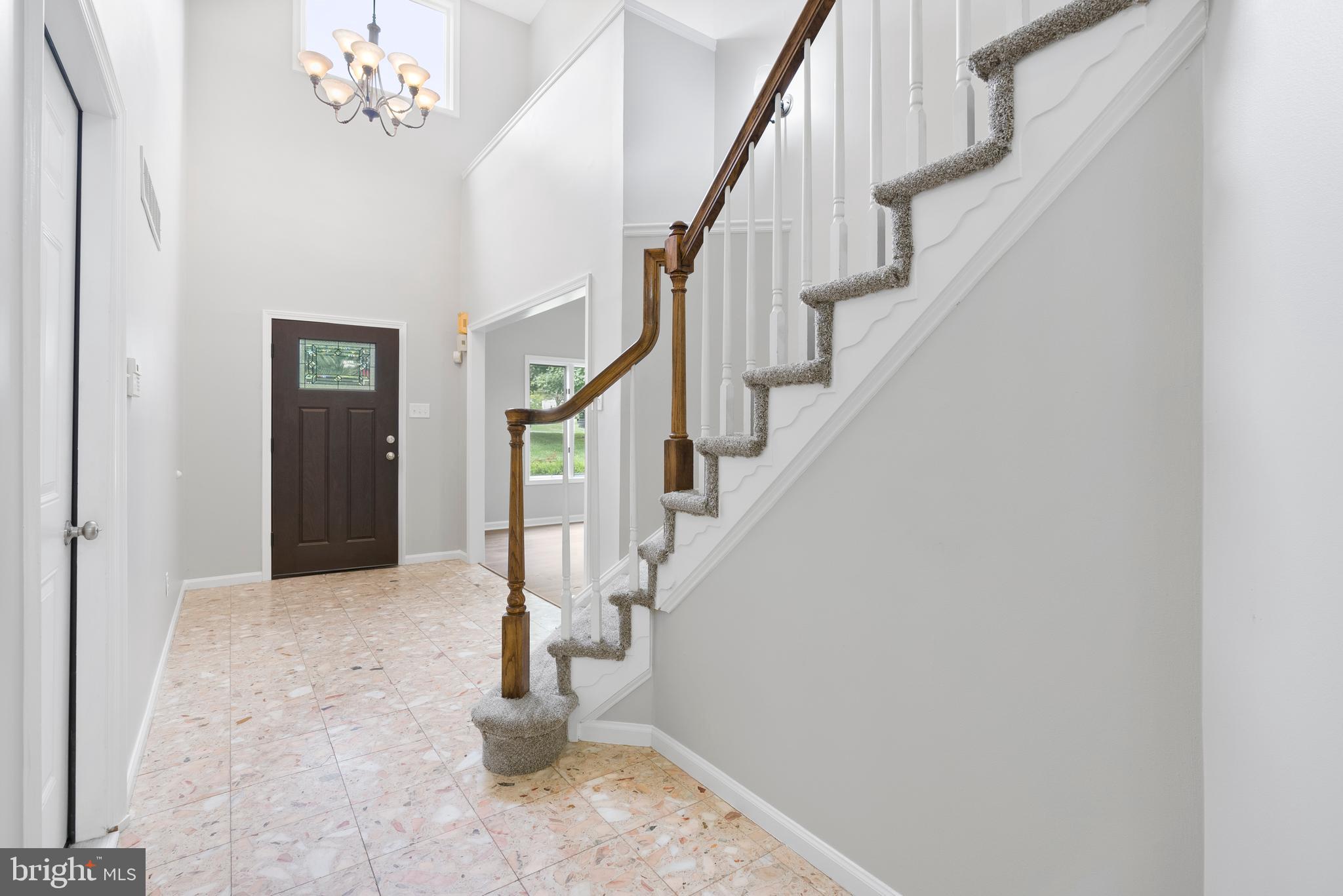 14 Grist Mill Ln