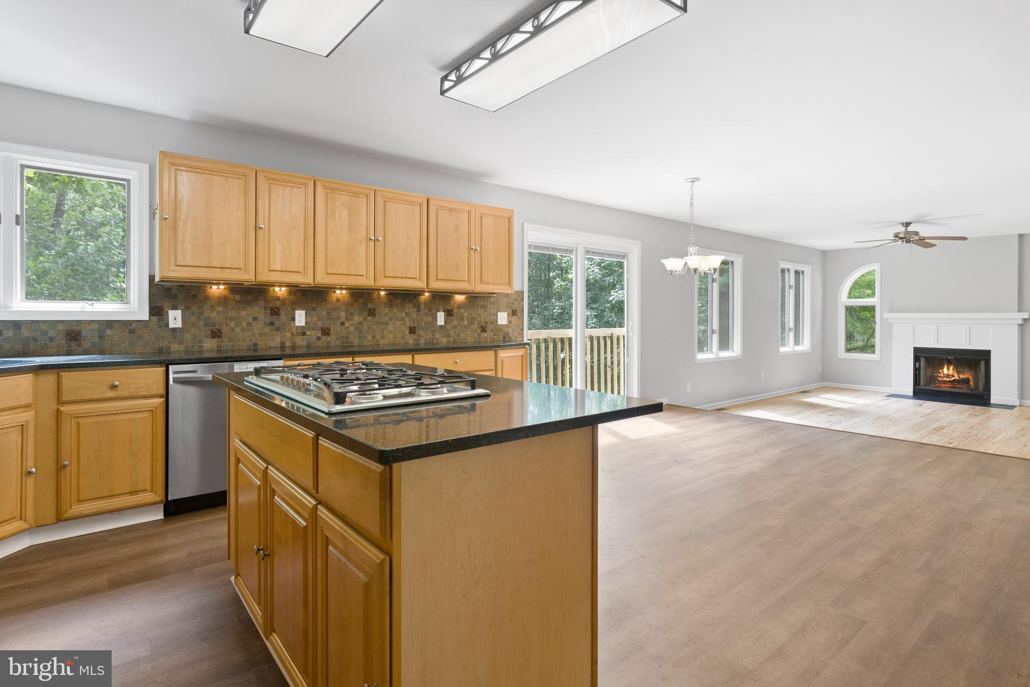 14 Grist Mill Ln