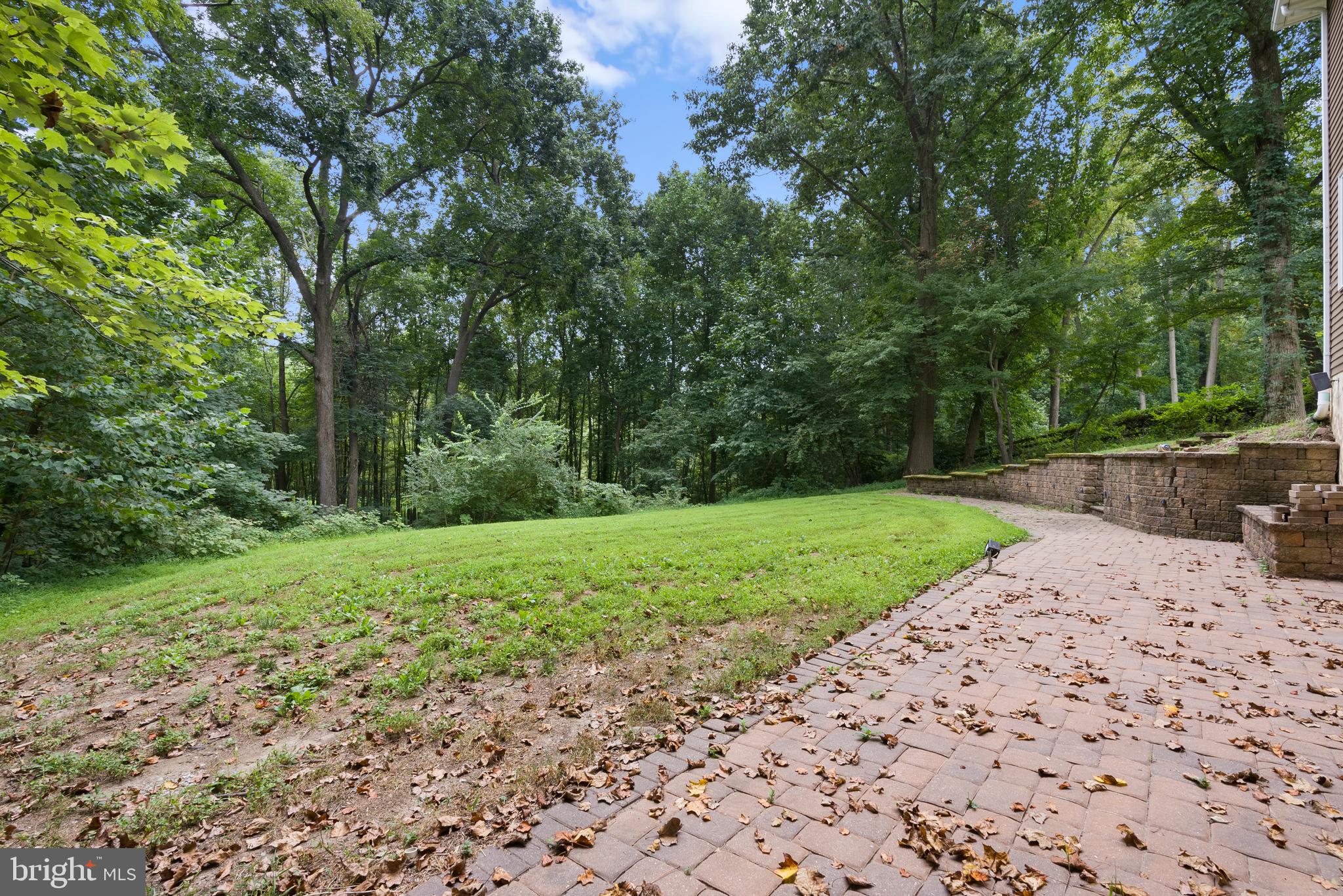 14 Grist Mill Ln