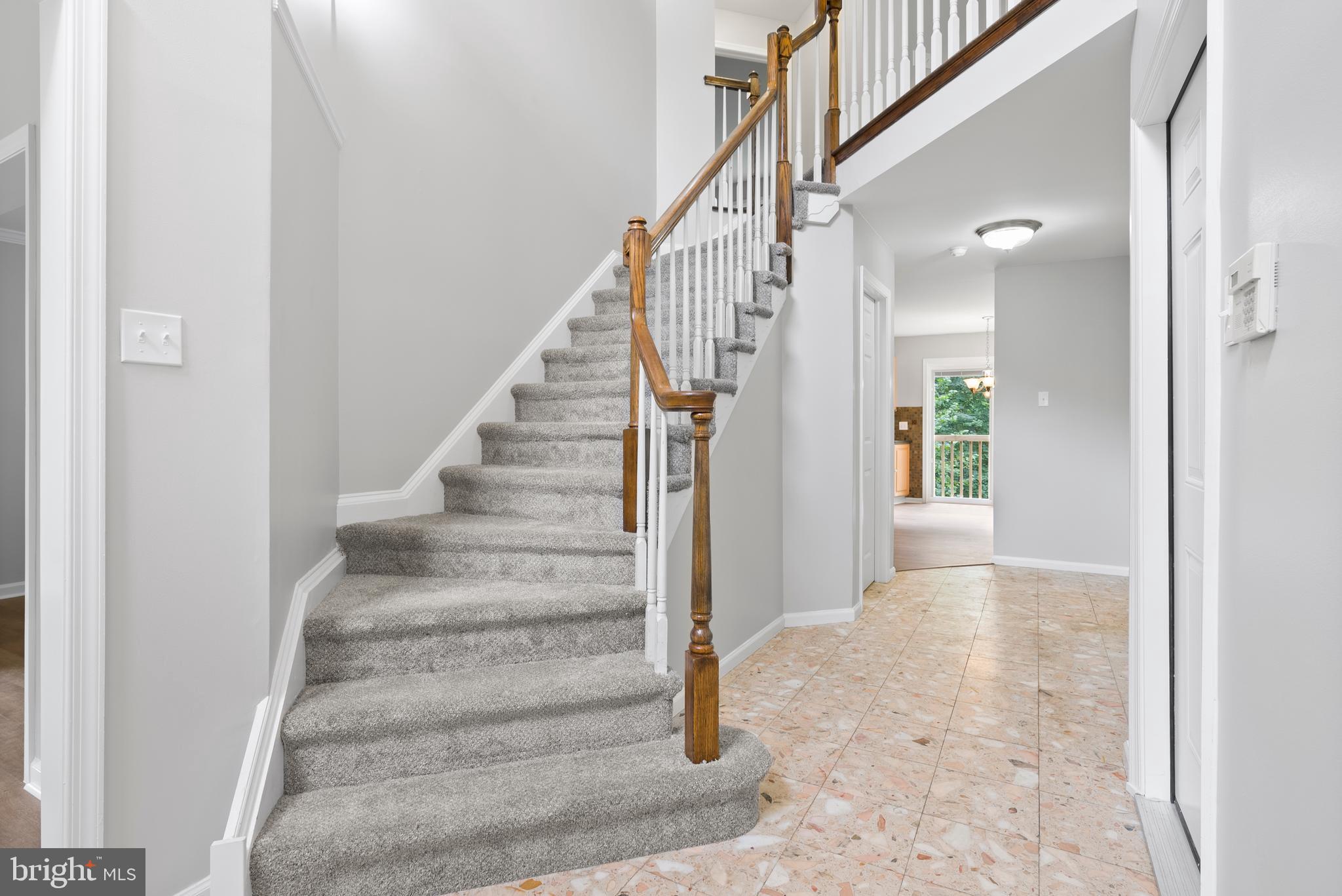 14 Grist Mill Ln