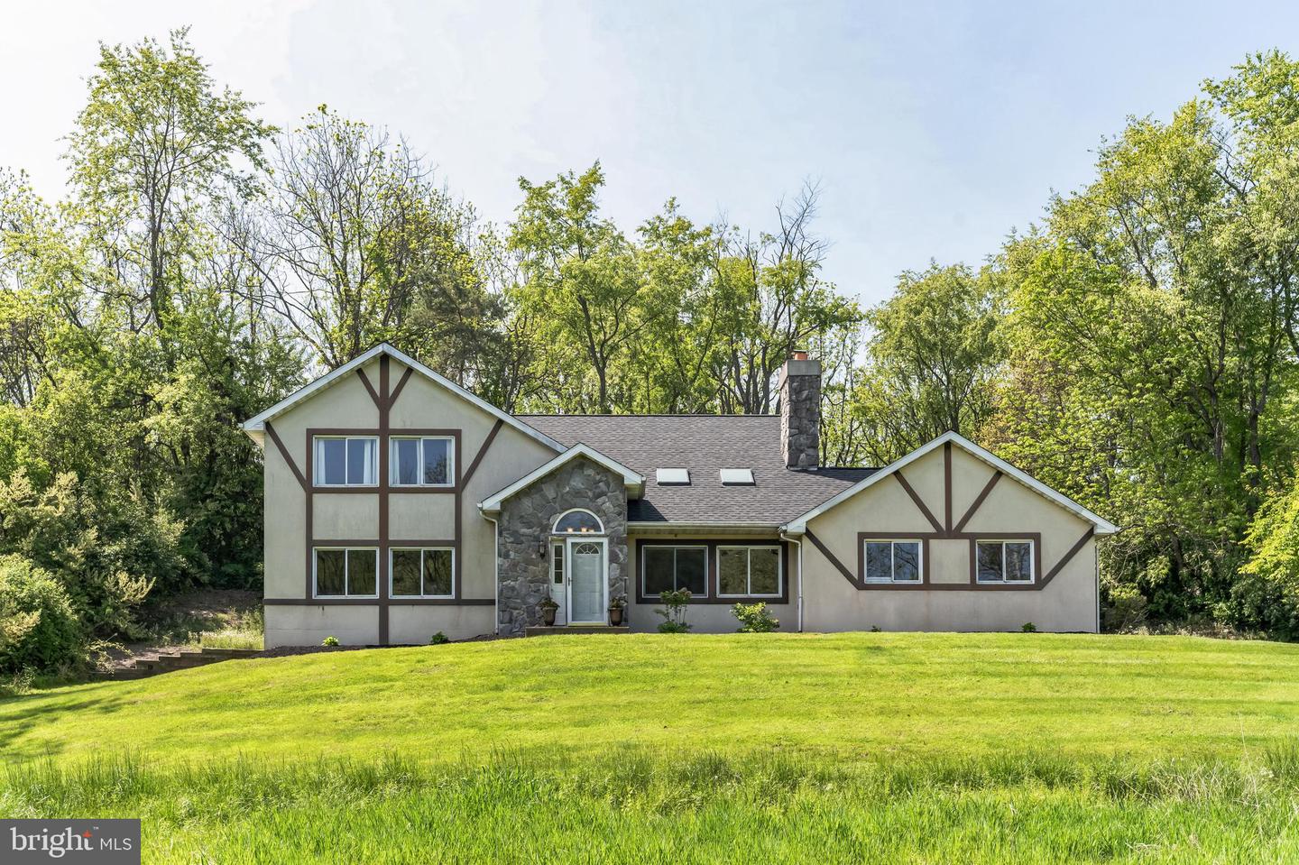 1441 Williamsburg Dr