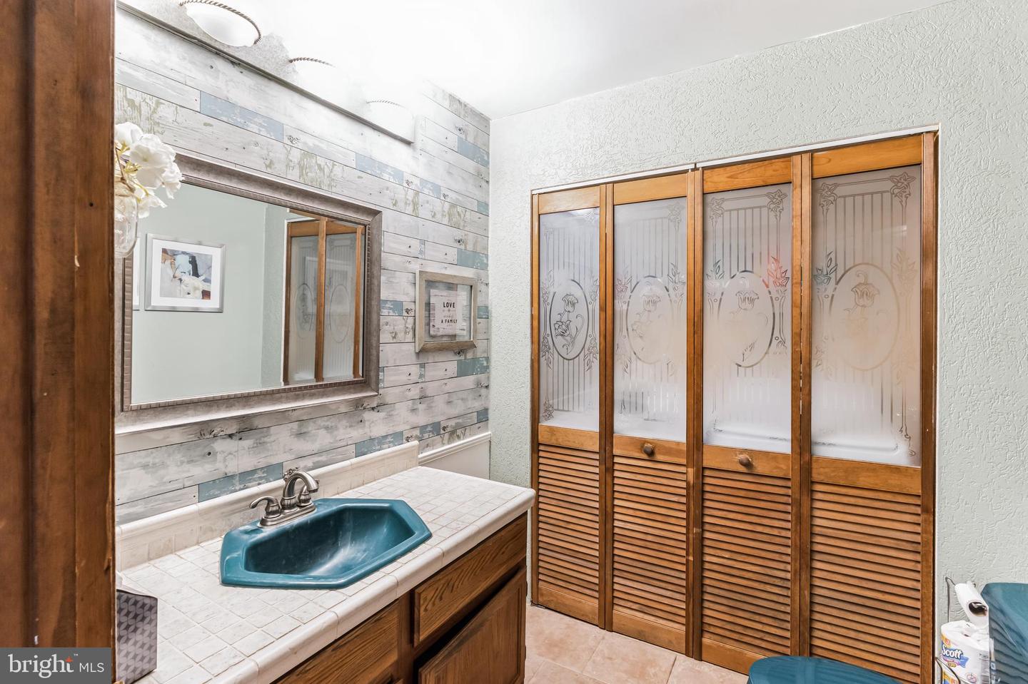 1441 Williamsburg Dr