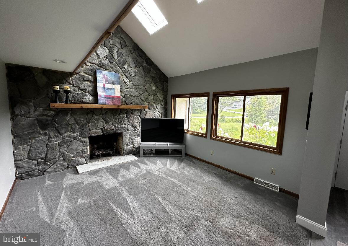 1441 Williamsburg Dr