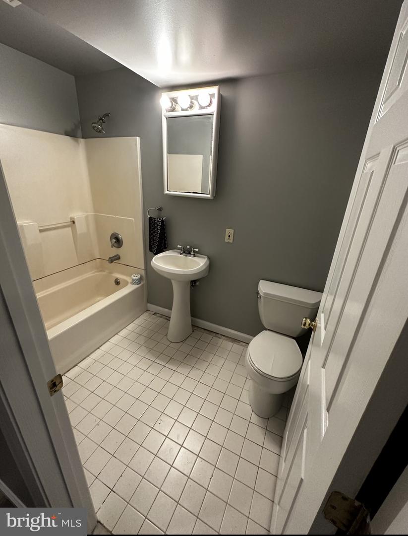 1441 Williamsburg Dr
