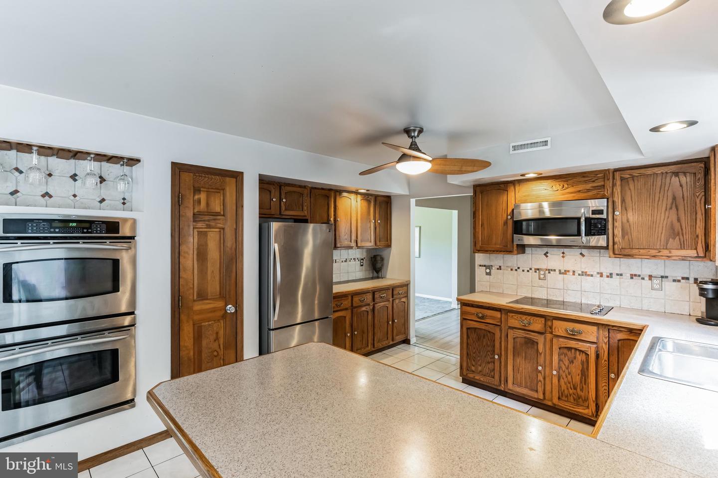 1441 Williamsburg Dr