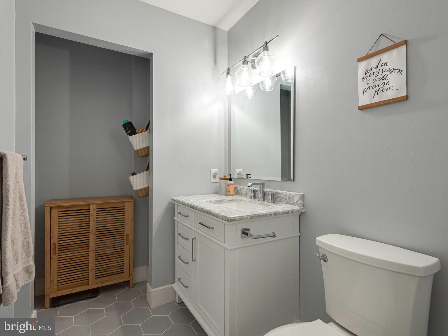 187 Cambridge Cir #90