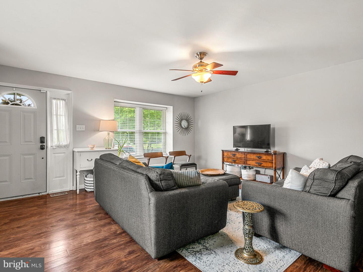 187 Cambridge Cir #90