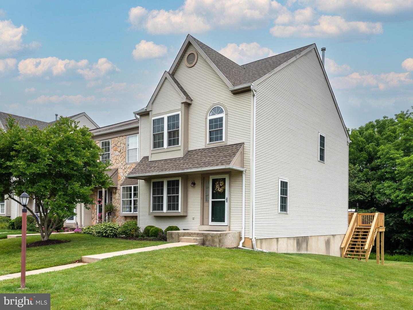 187 Cambridge Cir #90