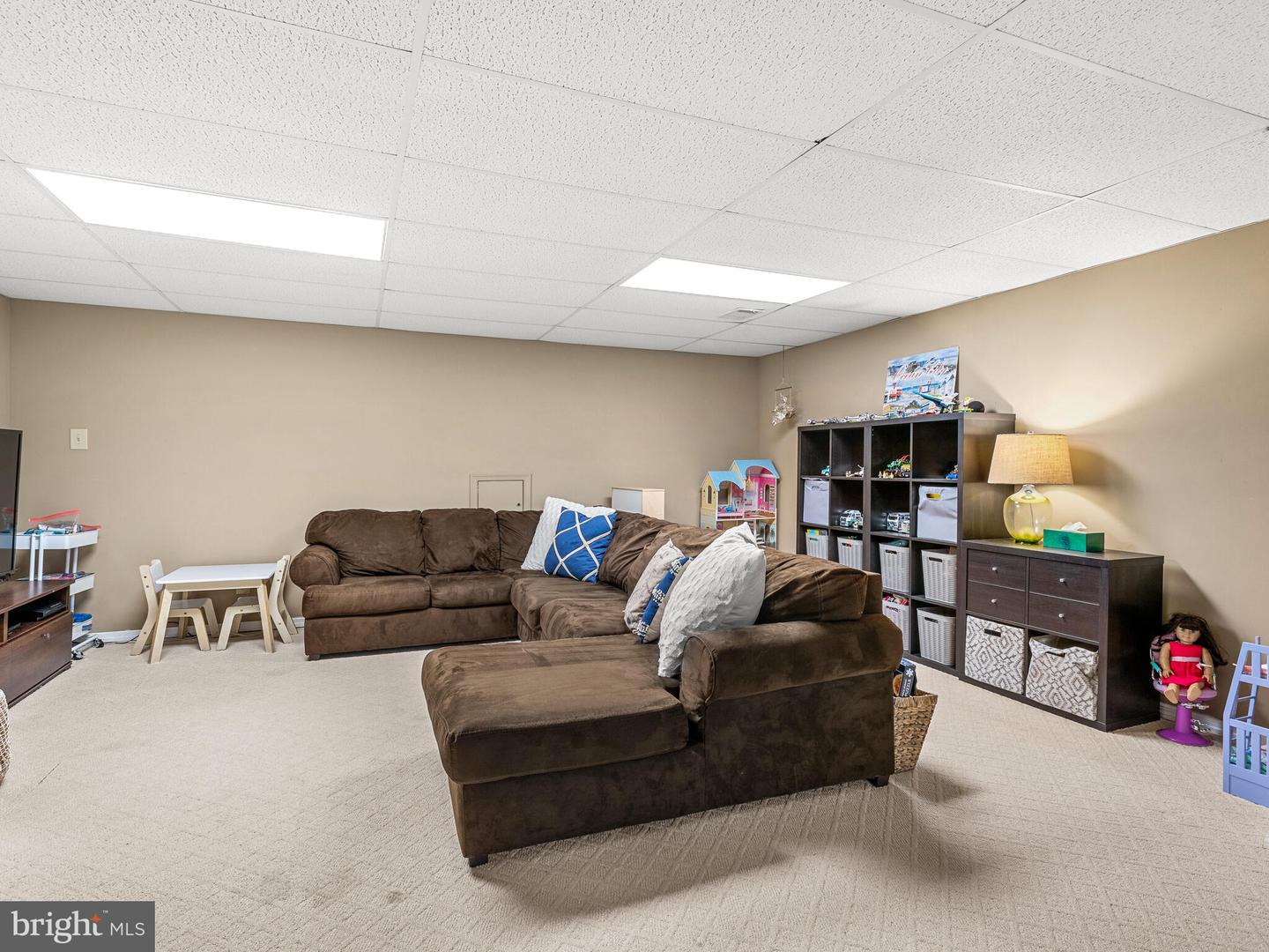 187 Cambridge Cir #90