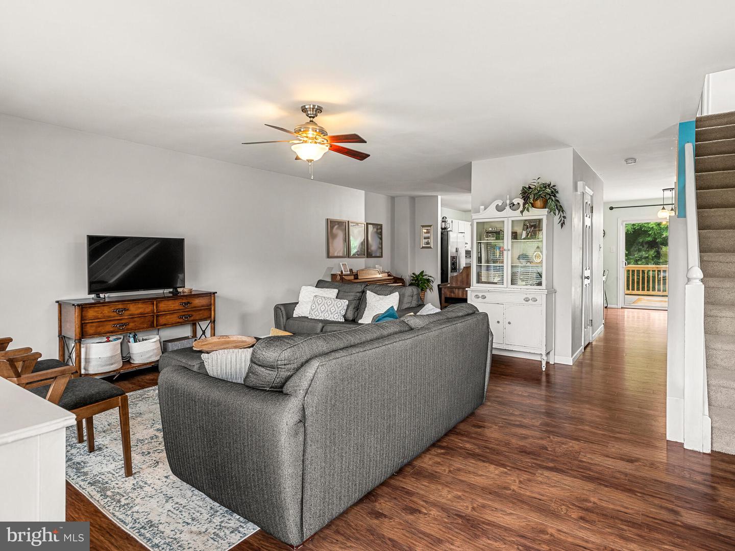187 Cambridge Cir #90