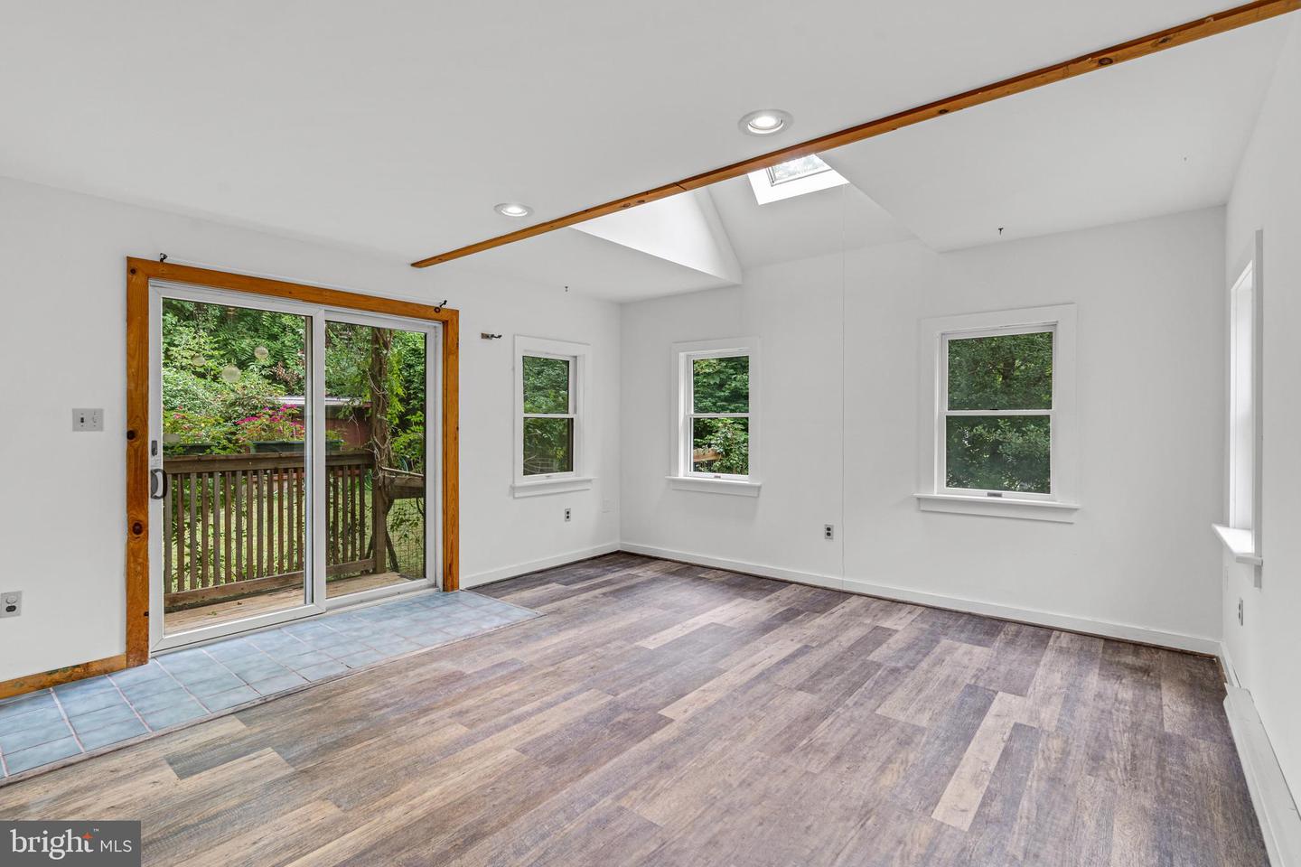 1123 Manor Rd