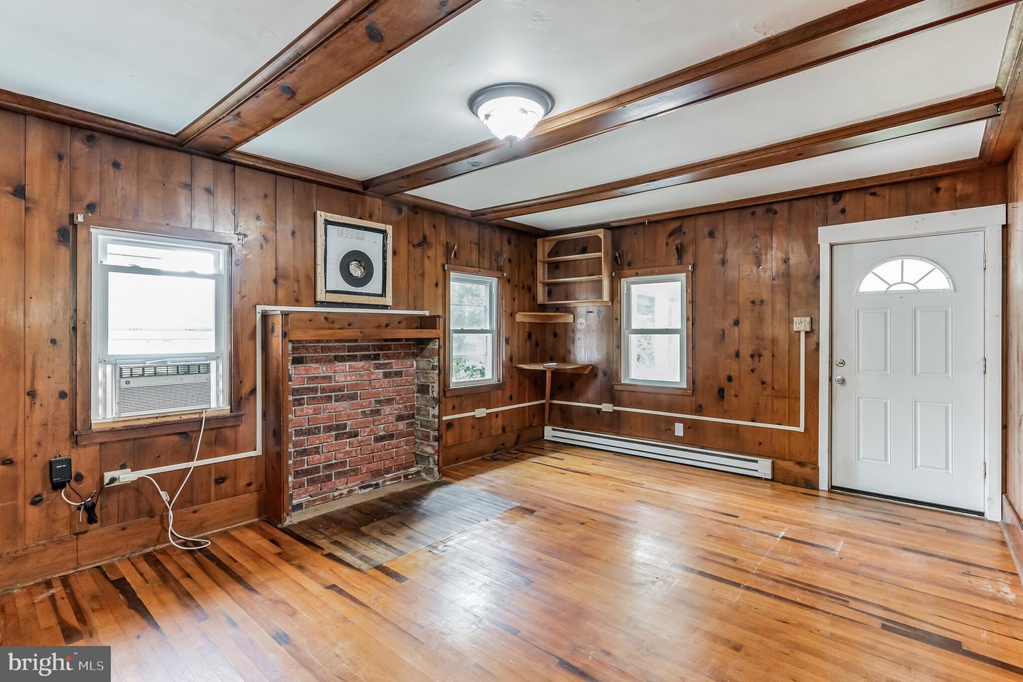1123 Manor Rd