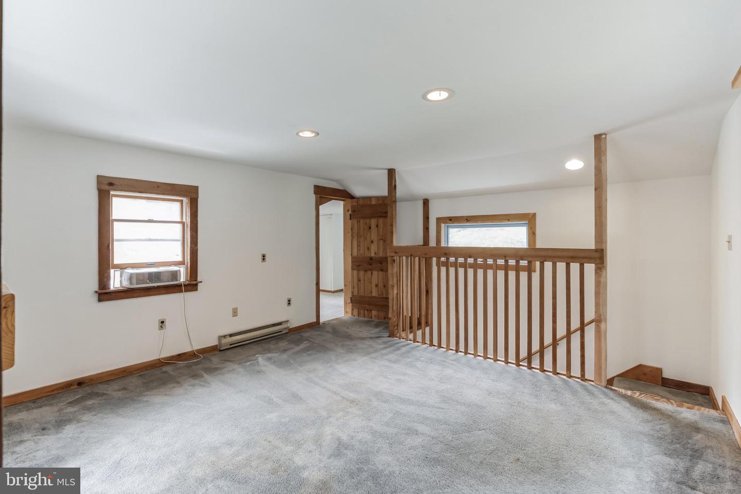 1123 Manor Rd