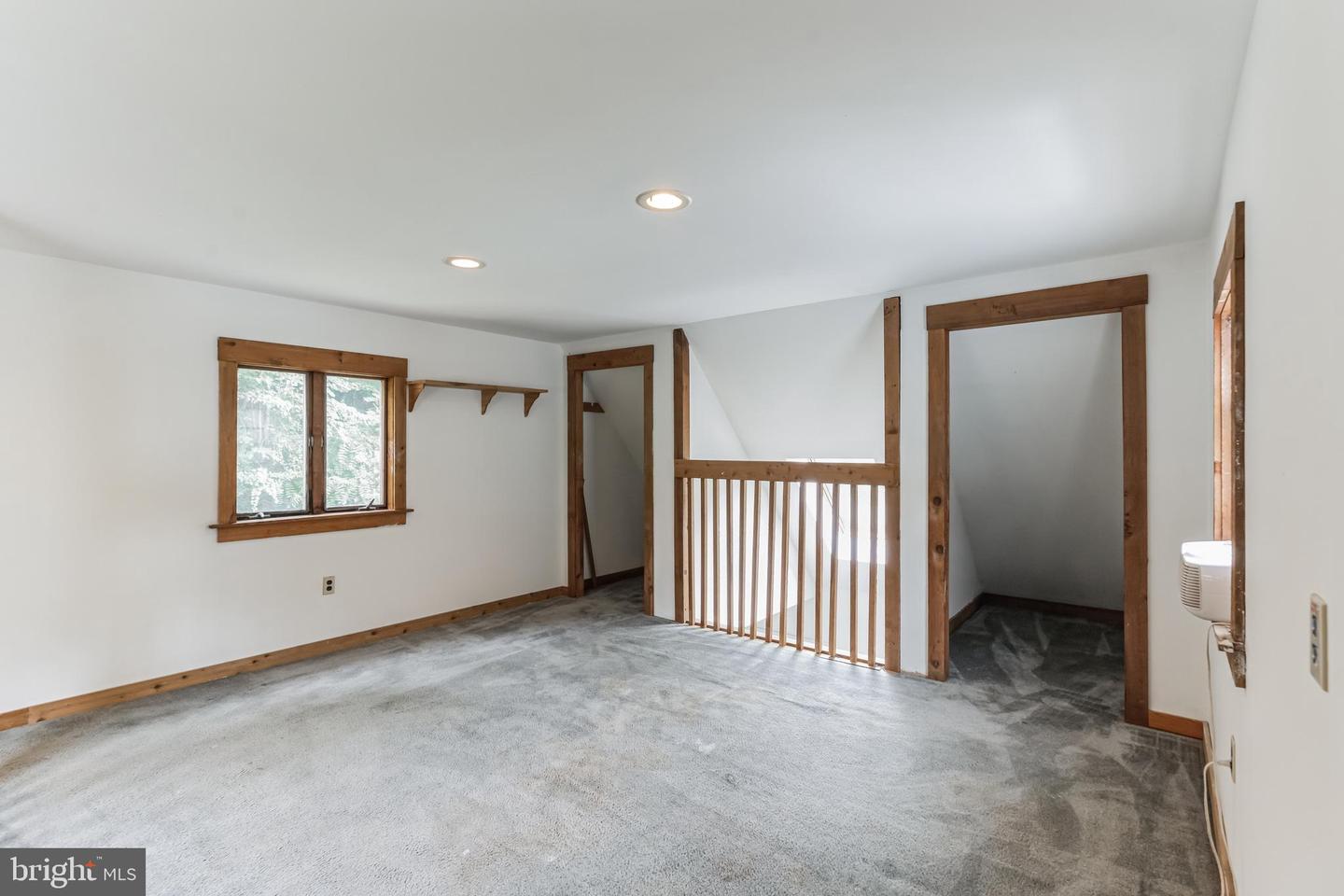 1123 Manor Rd