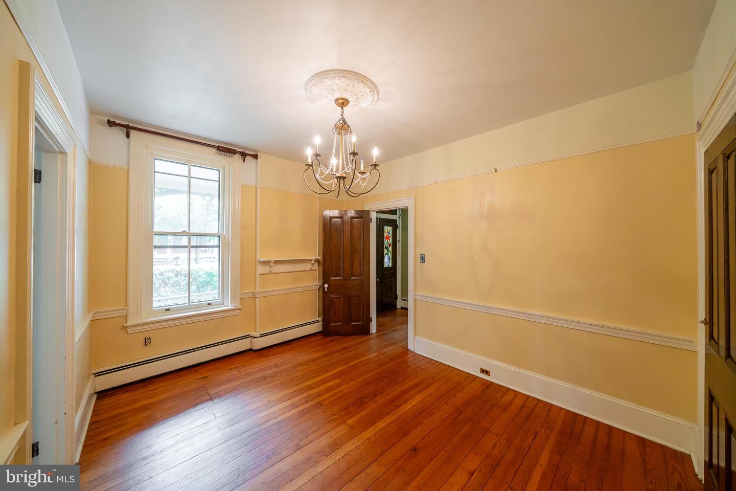 143 Dean St