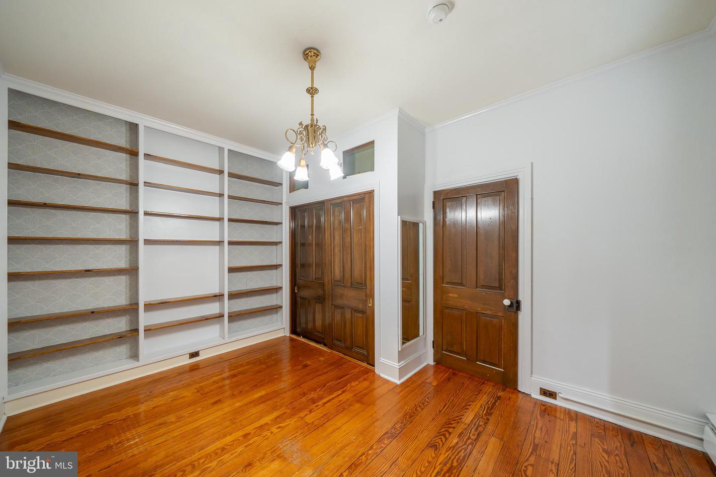 143 Dean St