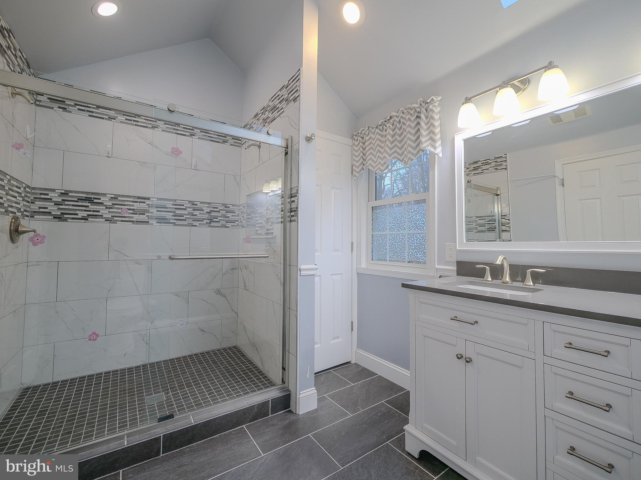 1088 Spencer Rd