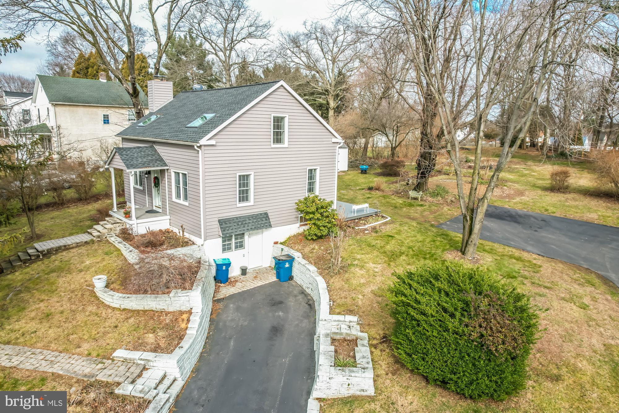 129 Chatwood Ave
