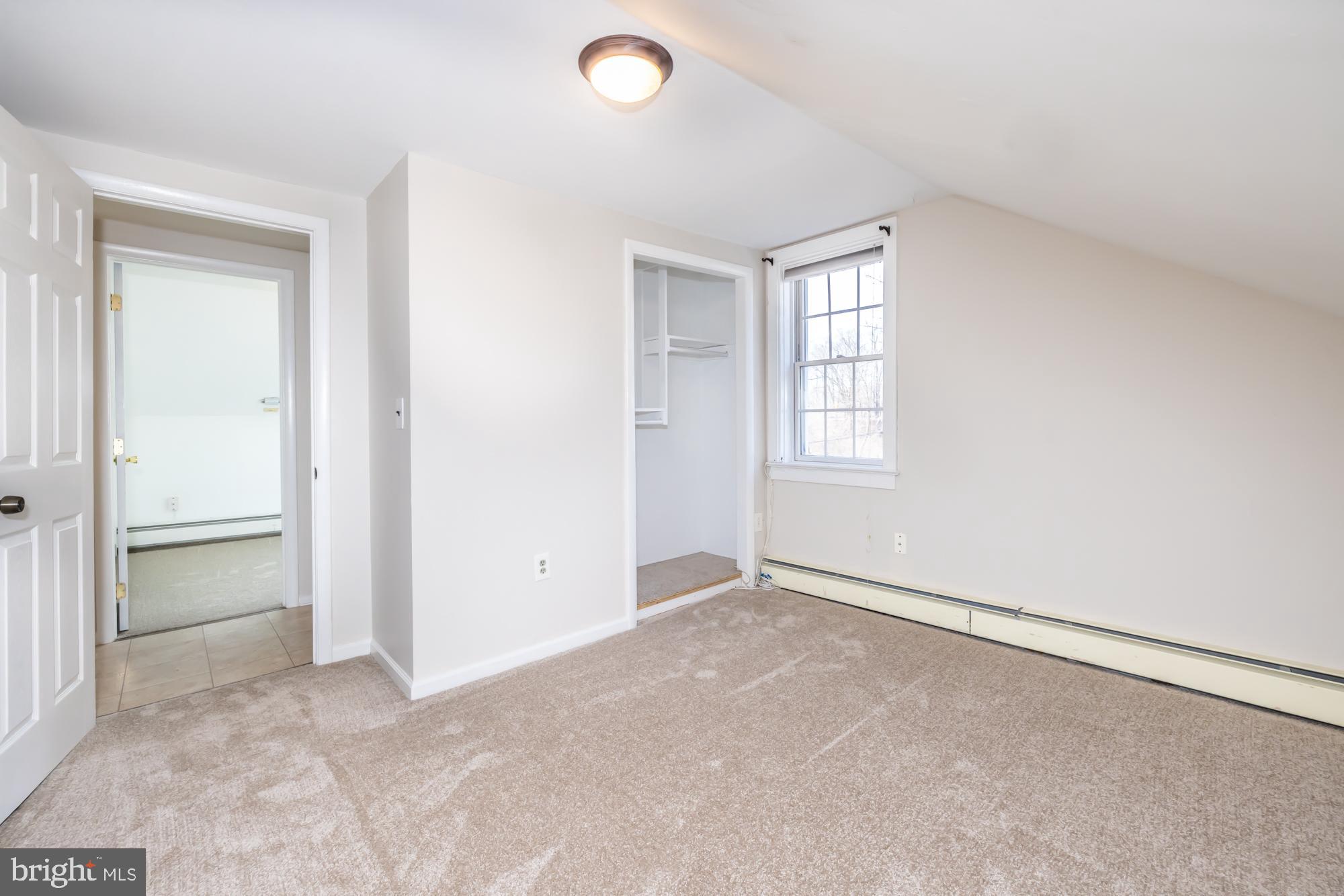 129 Chatwood Ave