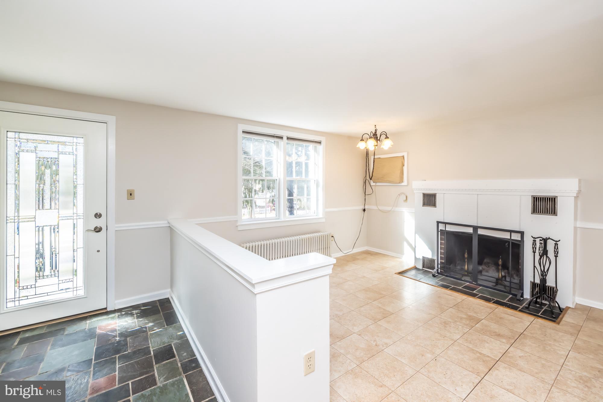 129 Chatwood Ave