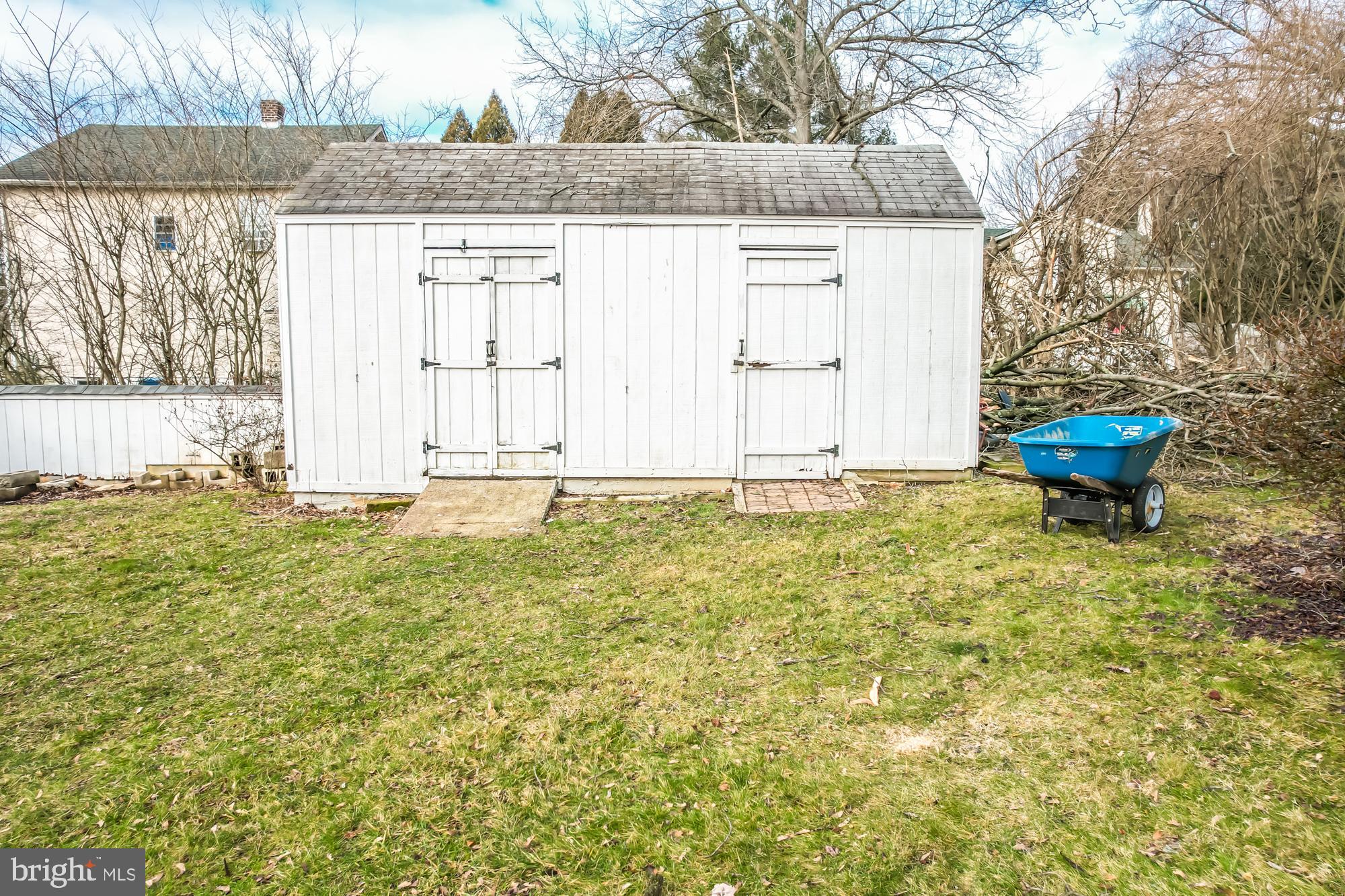 129 Chatwood Ave