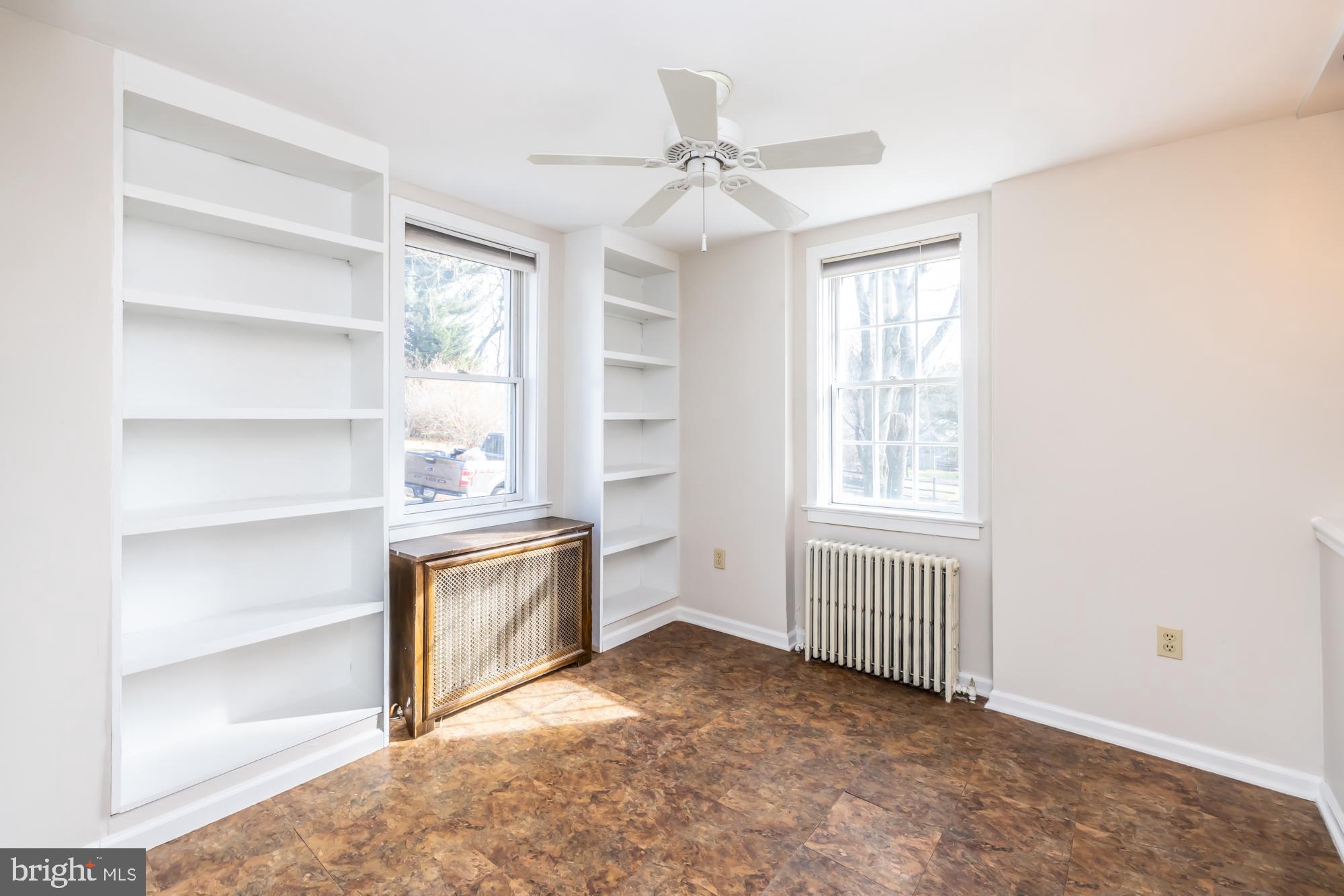 129 Chatwood Ave