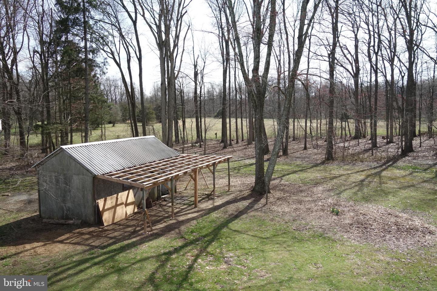 260 Laurel Rd