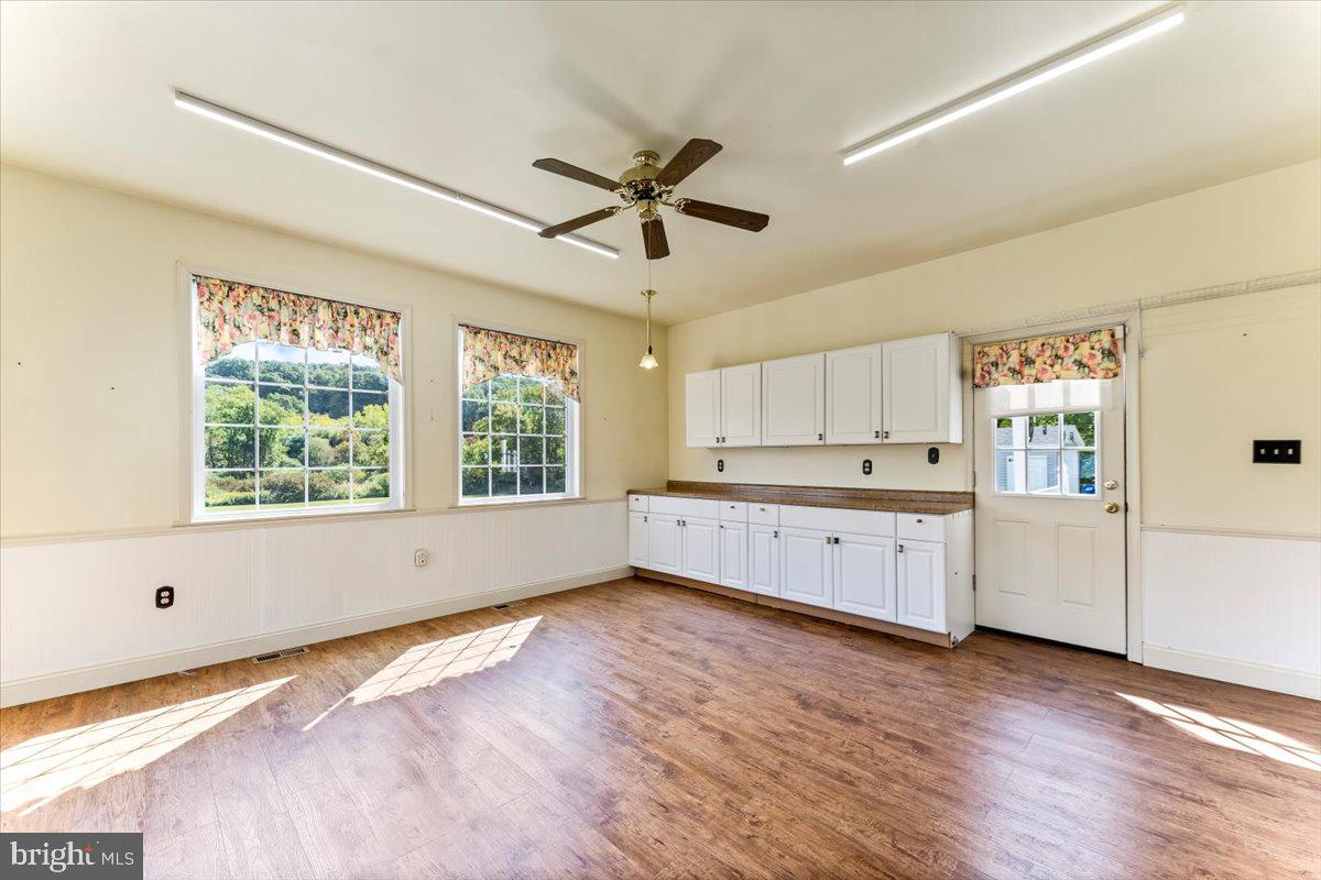 675 Old Stottsville Rd