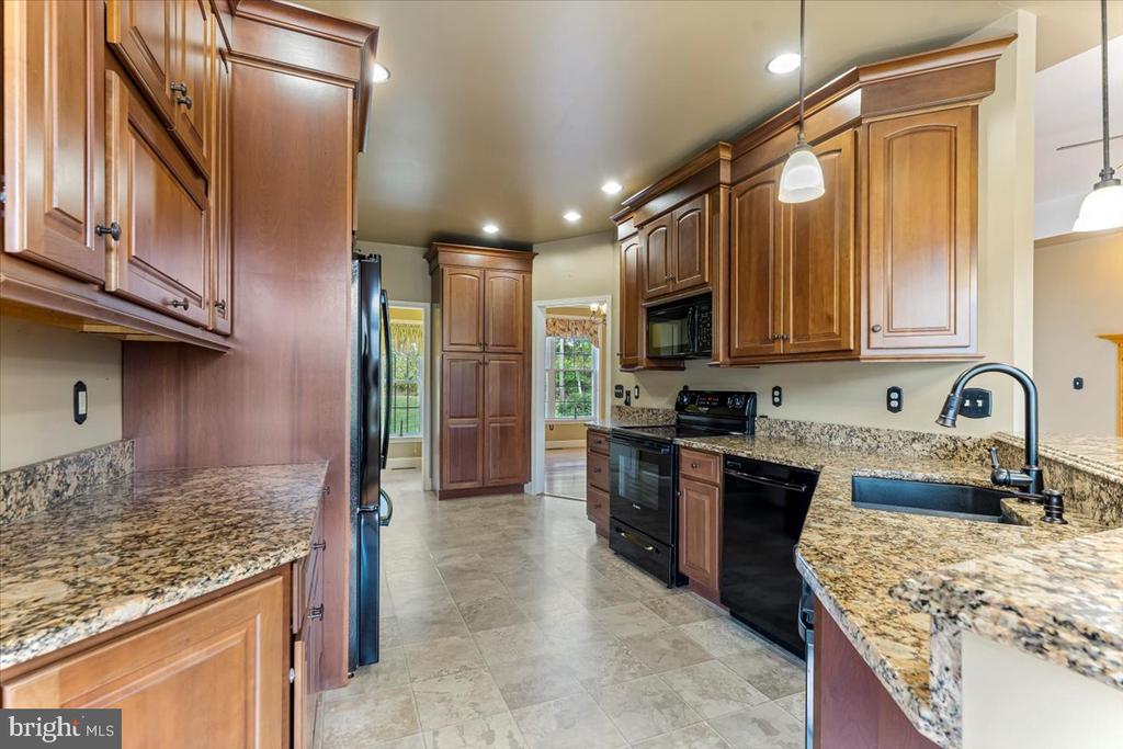 675 Old Stottsville Rd