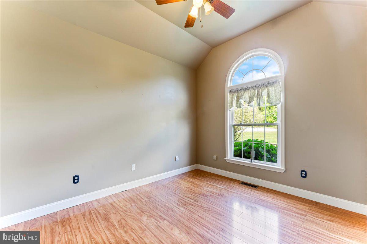 675 Old Stottsville Rd