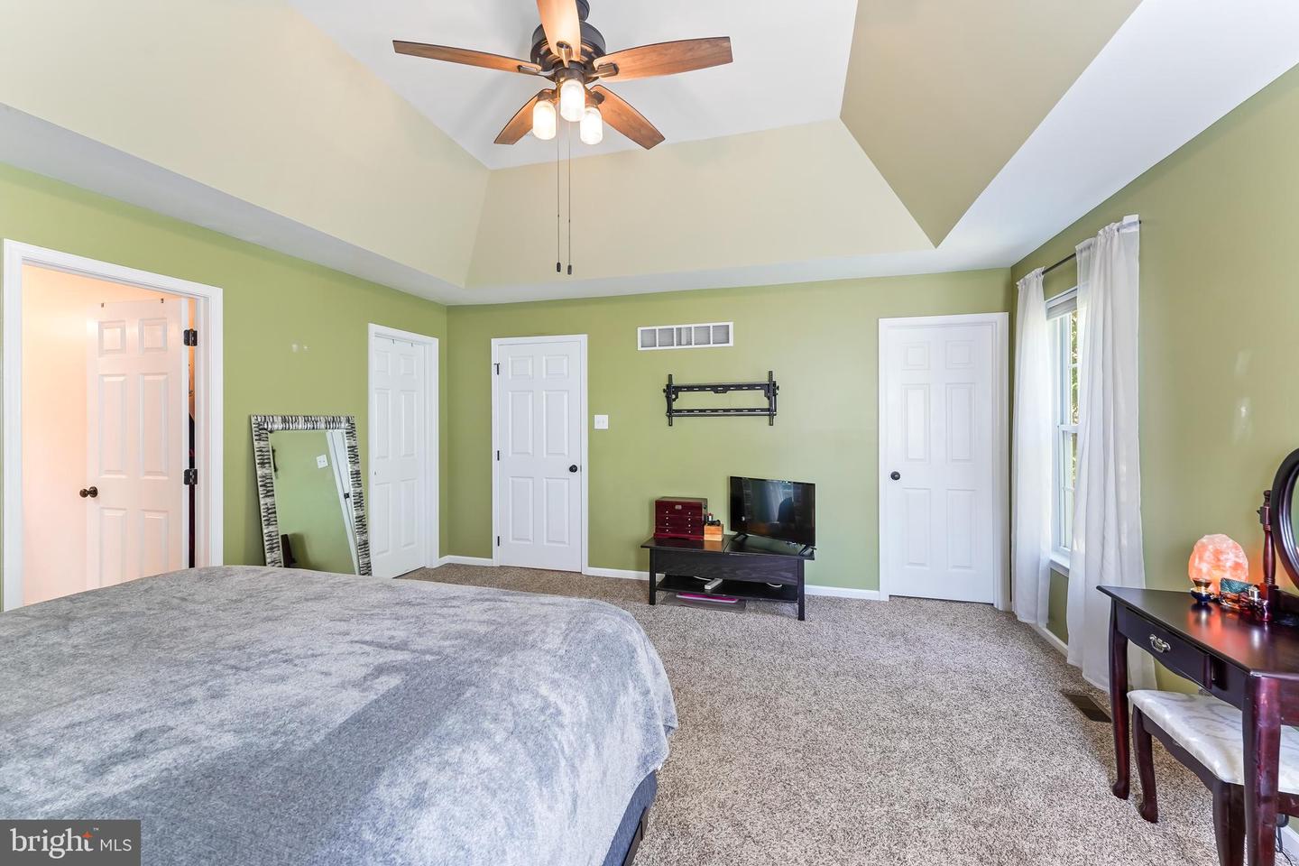 568 Liberty Cir