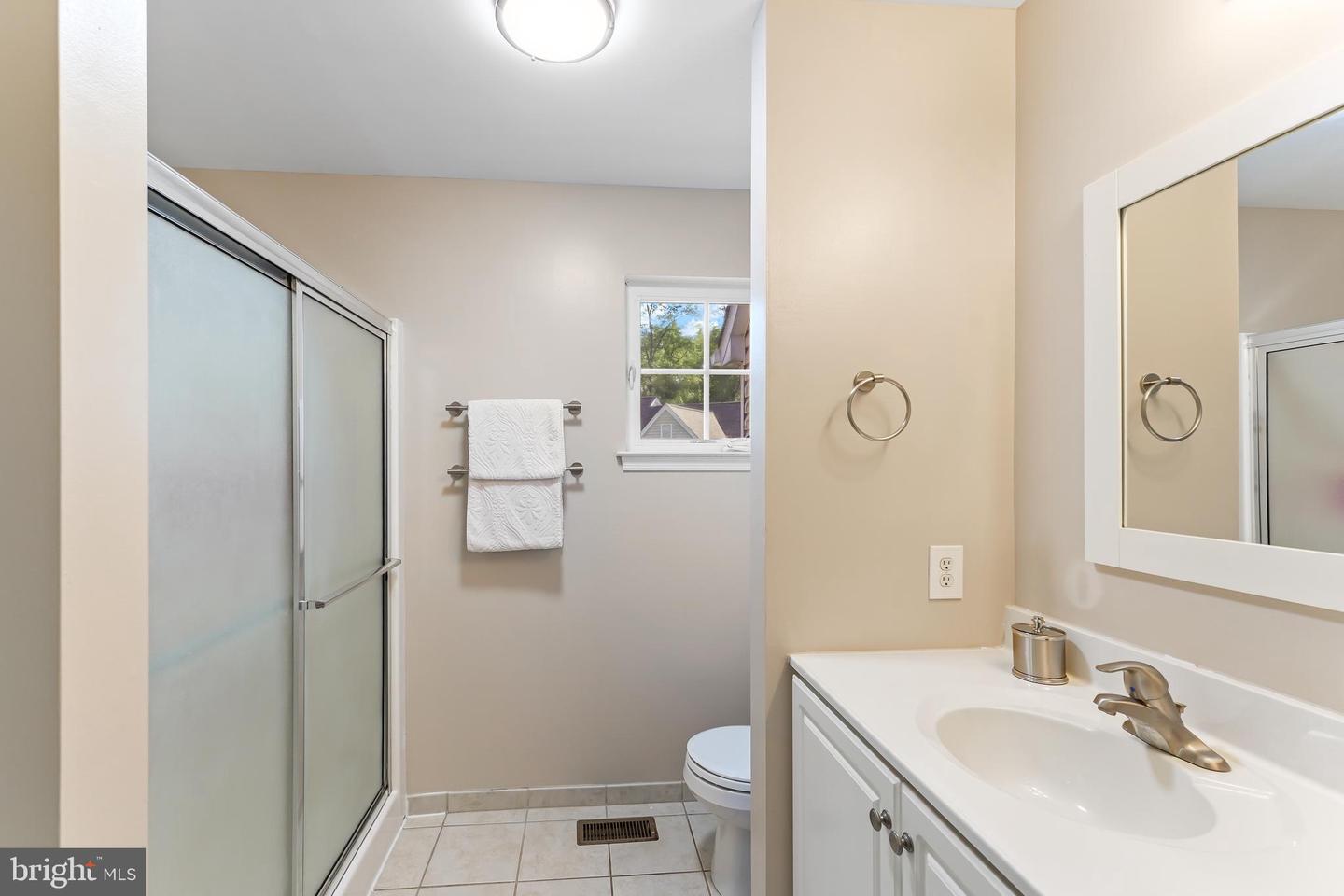 568 Liberty Cir