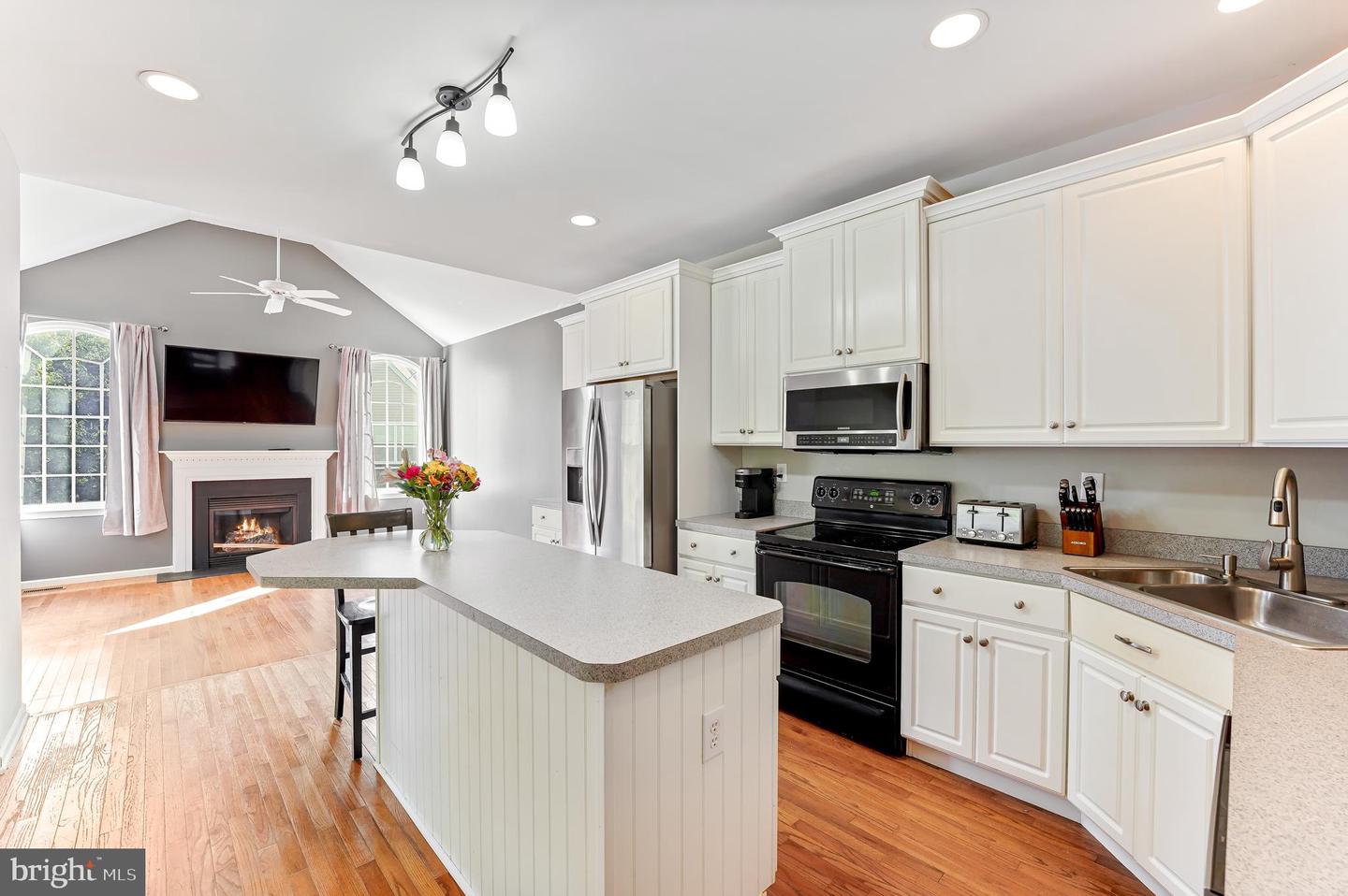 568 Liberty Cir