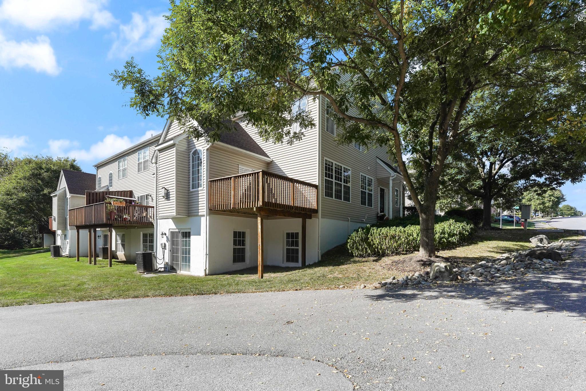568 Liberty Cir
