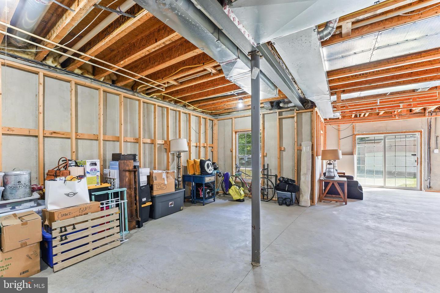 568 Liberty Cir