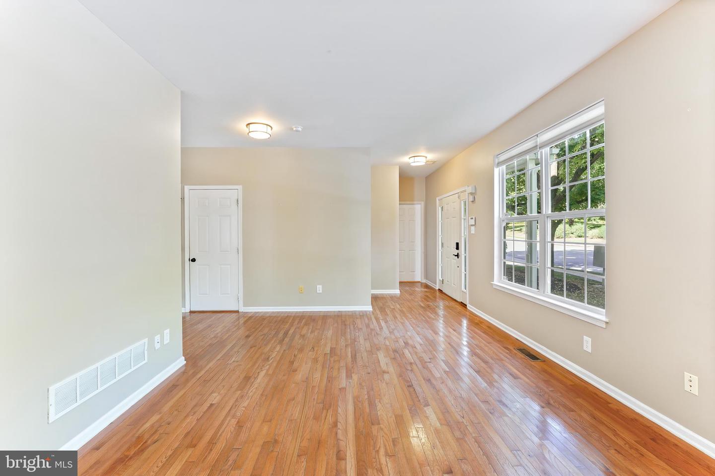 568 Liberty Cir