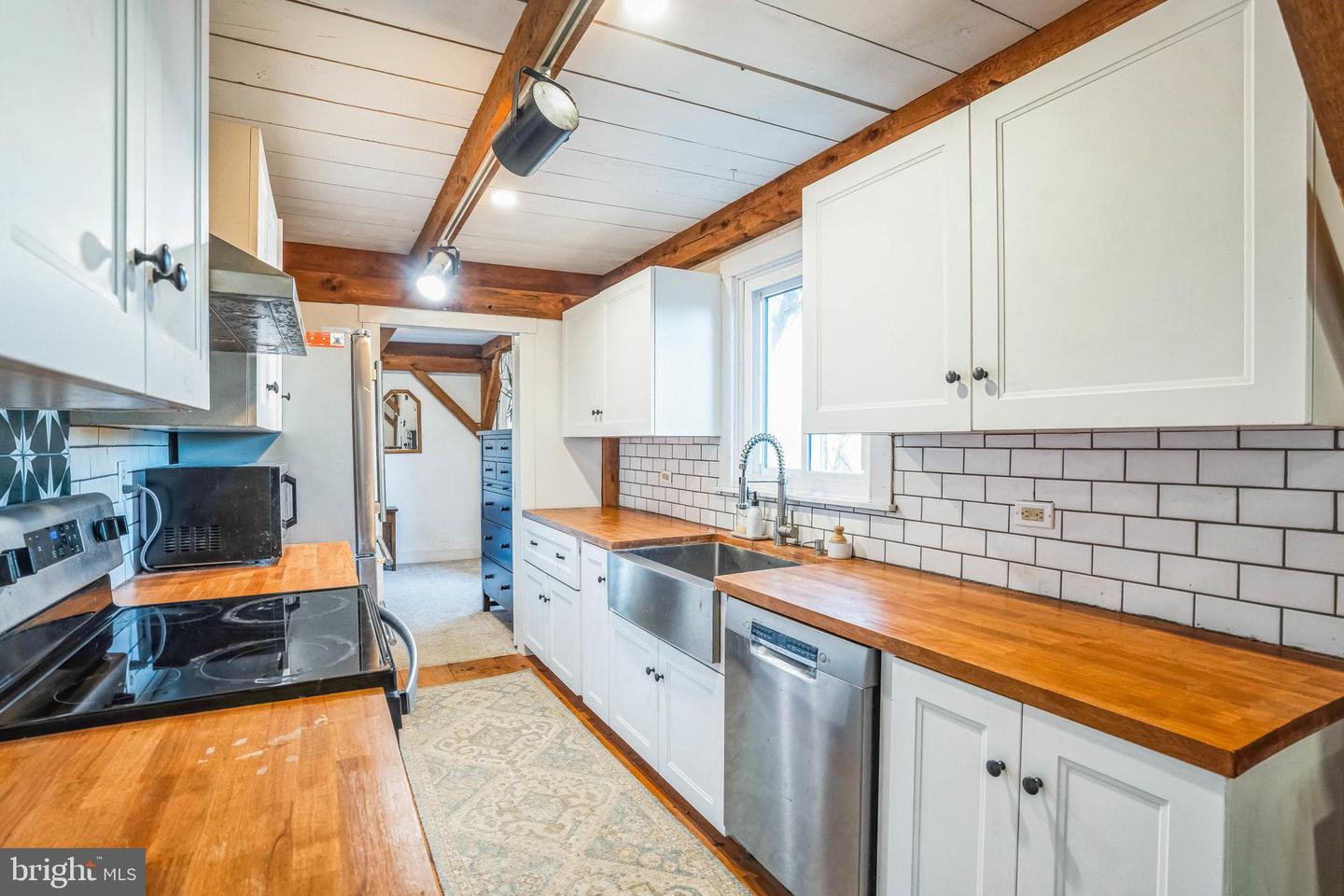 15 Davidson Rd