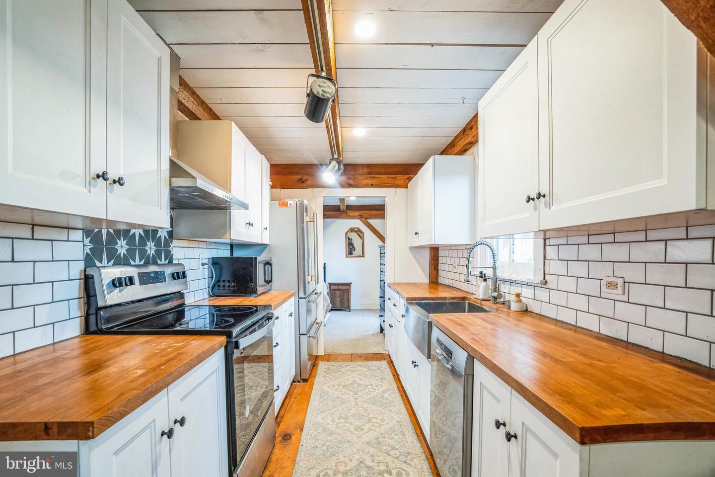 15 Davidson Rd