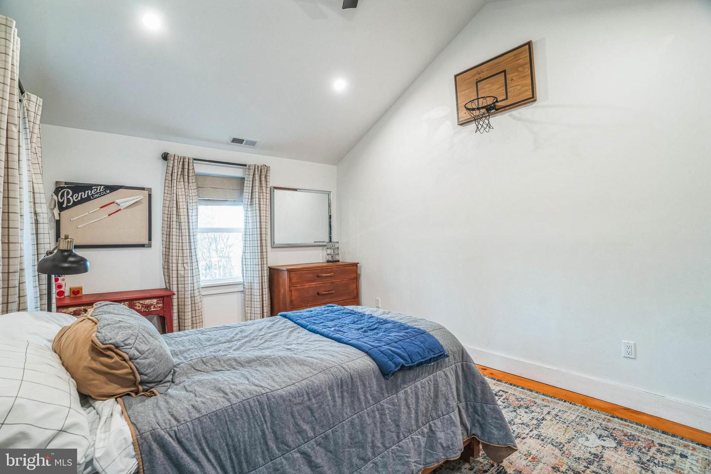 15 Davidson Rd