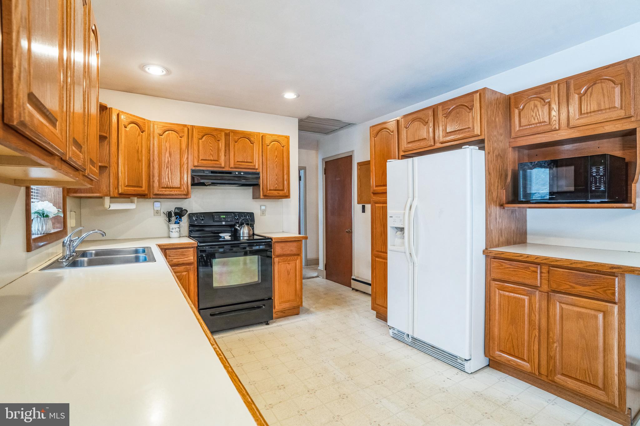 446 Rosehill Rd