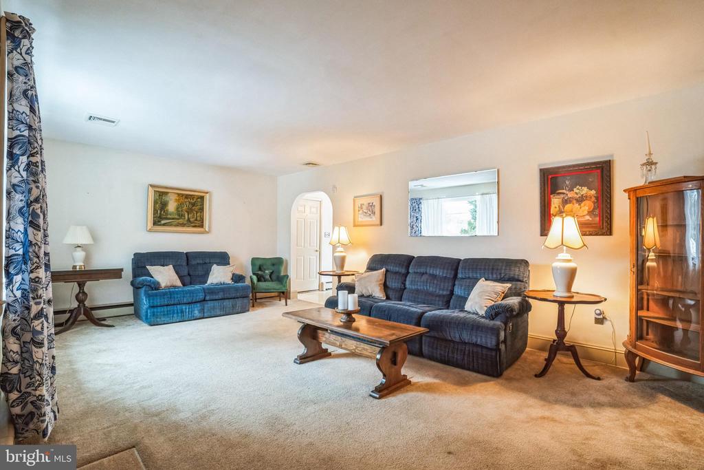 446 Rosehill Rd