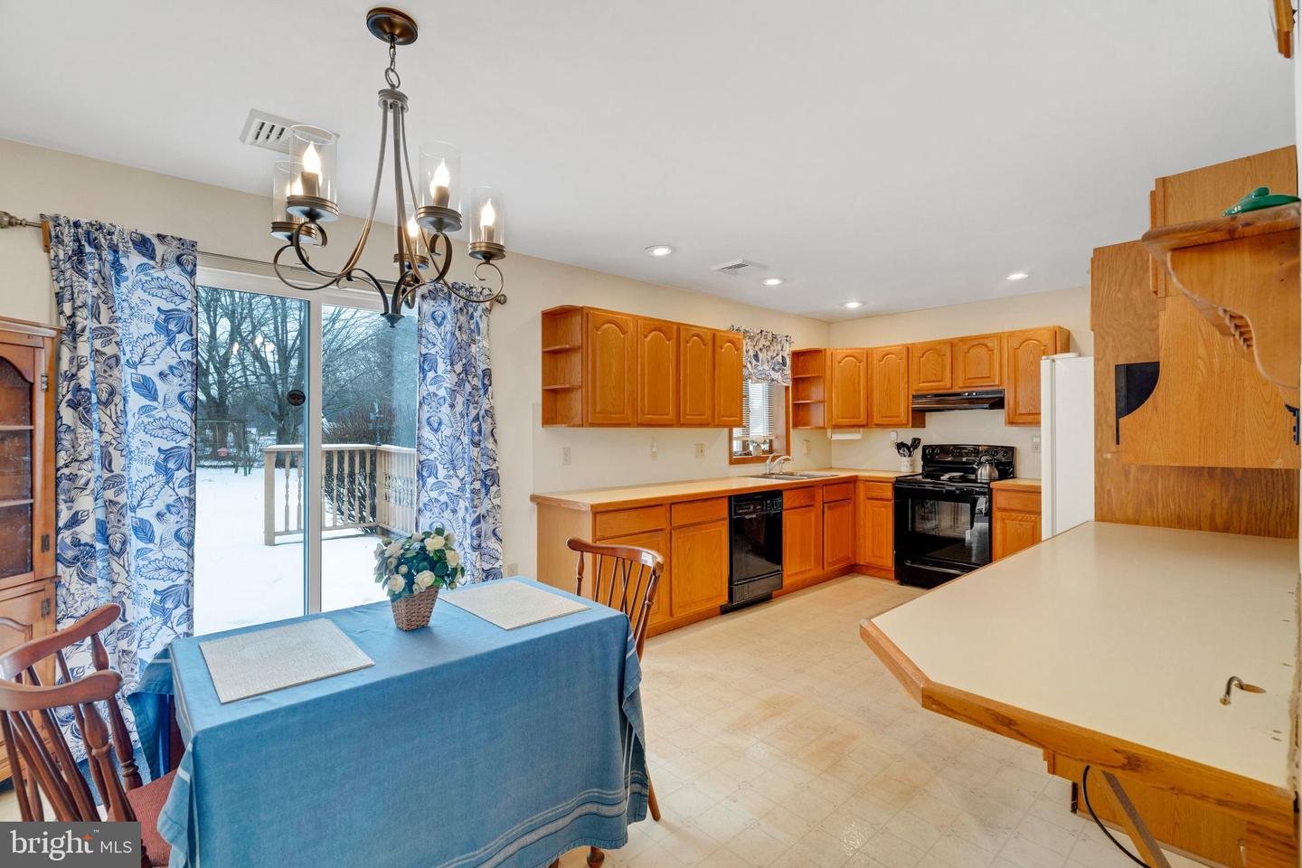 446 Rosehill Rd