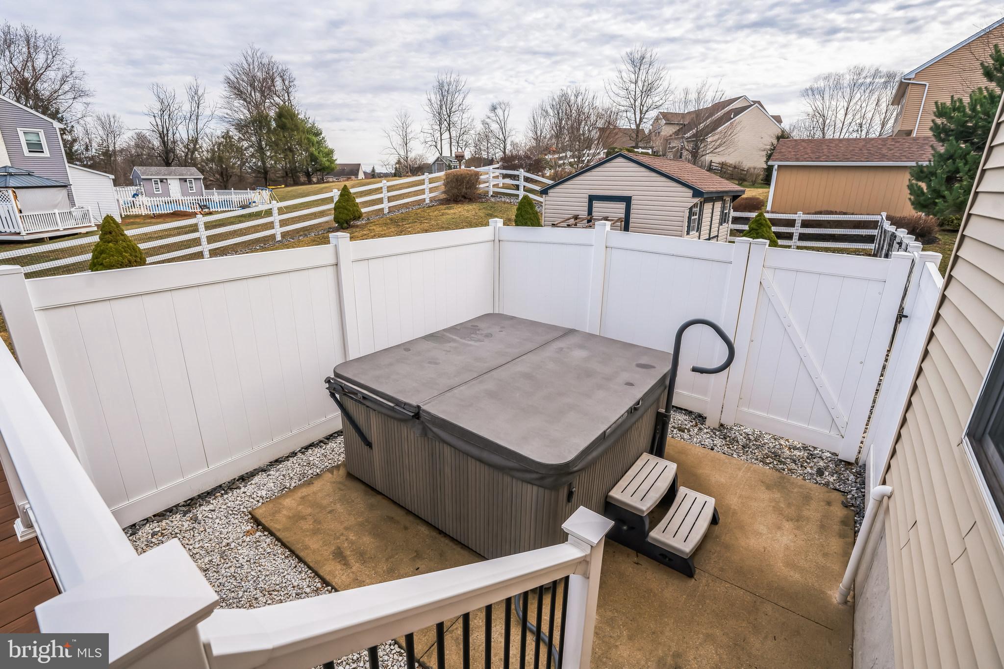 204 Coleridge Ln