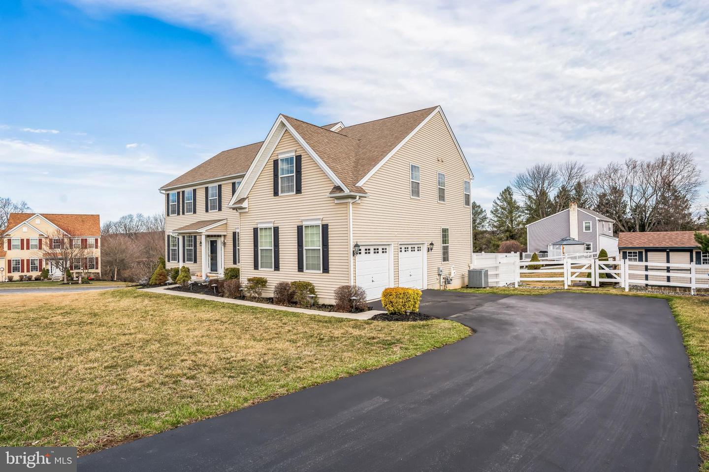 204 Coleridge Ln