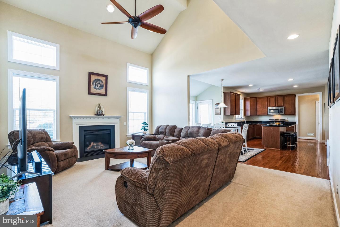 204 Coleridge Ln