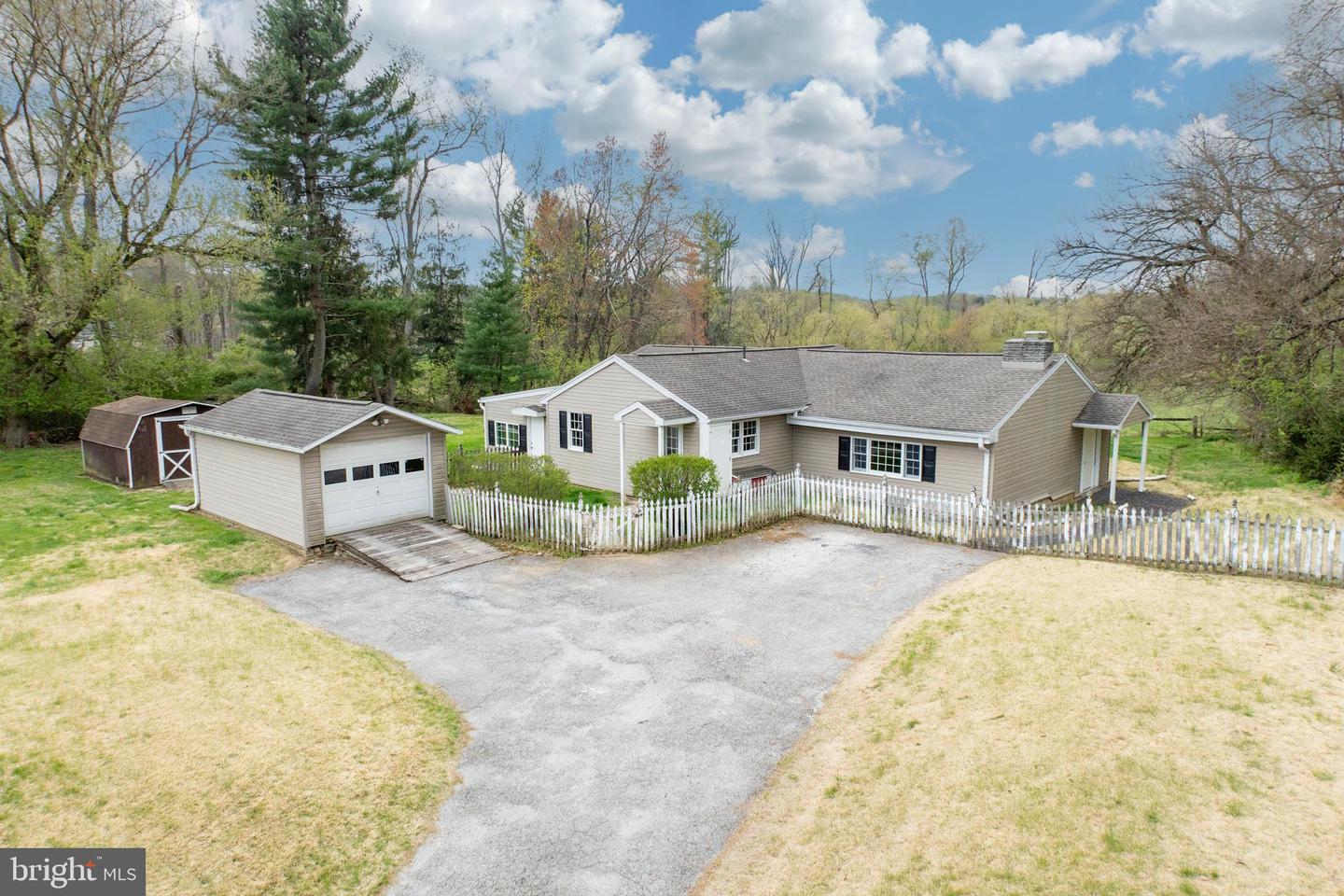 1217 Parkerville Rd