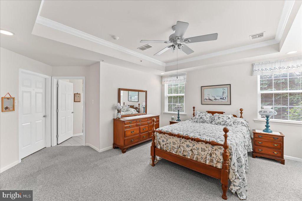 306 VICTORIA GARDENS DRIVE D